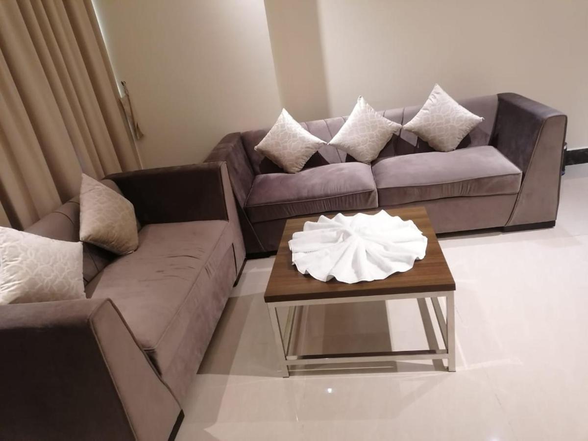Makarem Residence - Hotel Apartments Эль-Хубар Экстерьер фото
