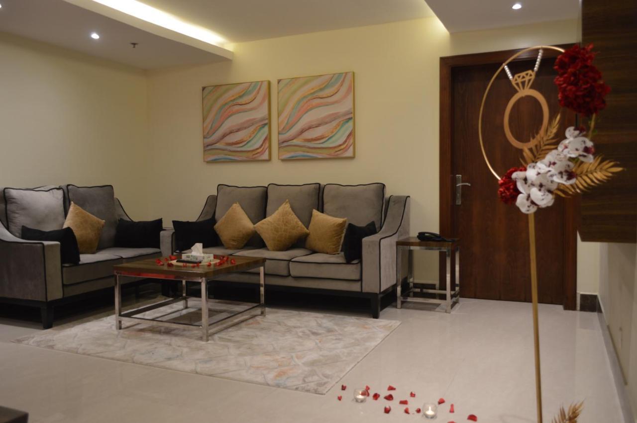 Makarem Residence - Hotel Apartments Эль-Хубар Экстерьер фото
