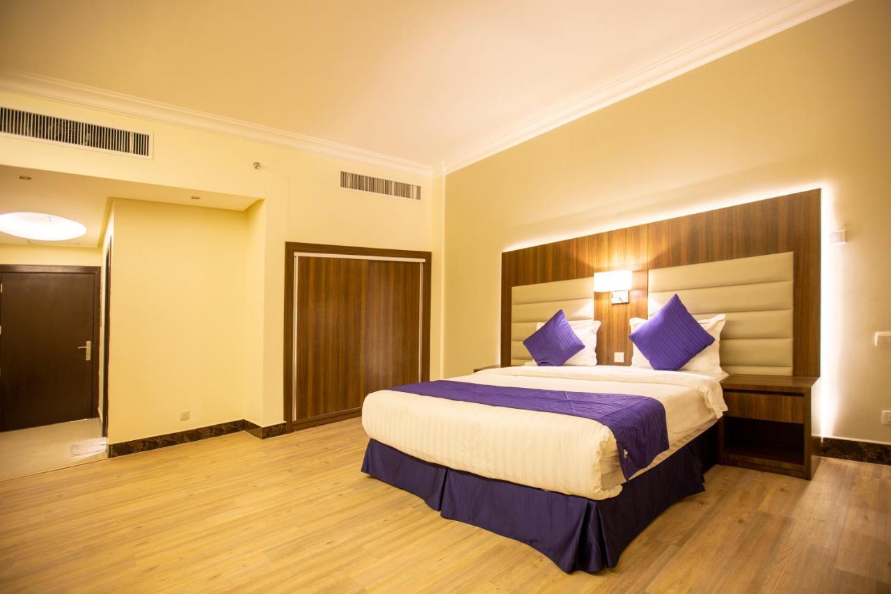 Makarem Residence - Hotel Apartments Эль-Хубар Экстерьер фото