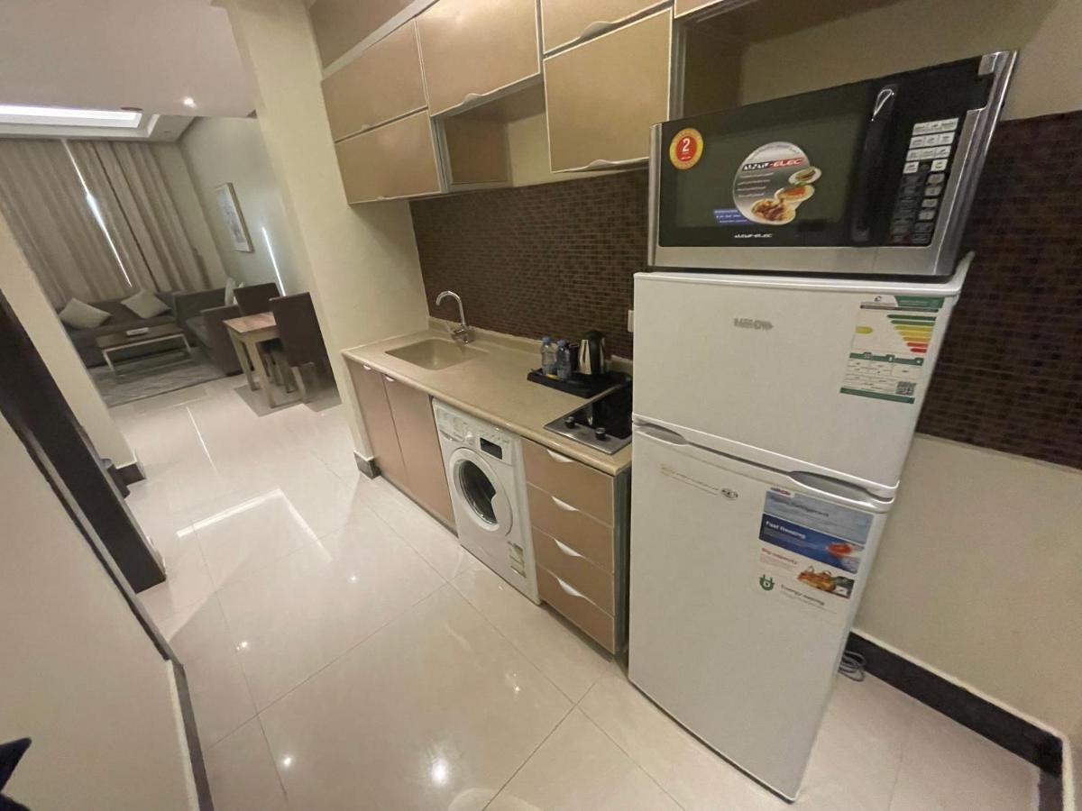 Makarem Residence - Hotel Apartments Эль-Хубар Экстерьер фото