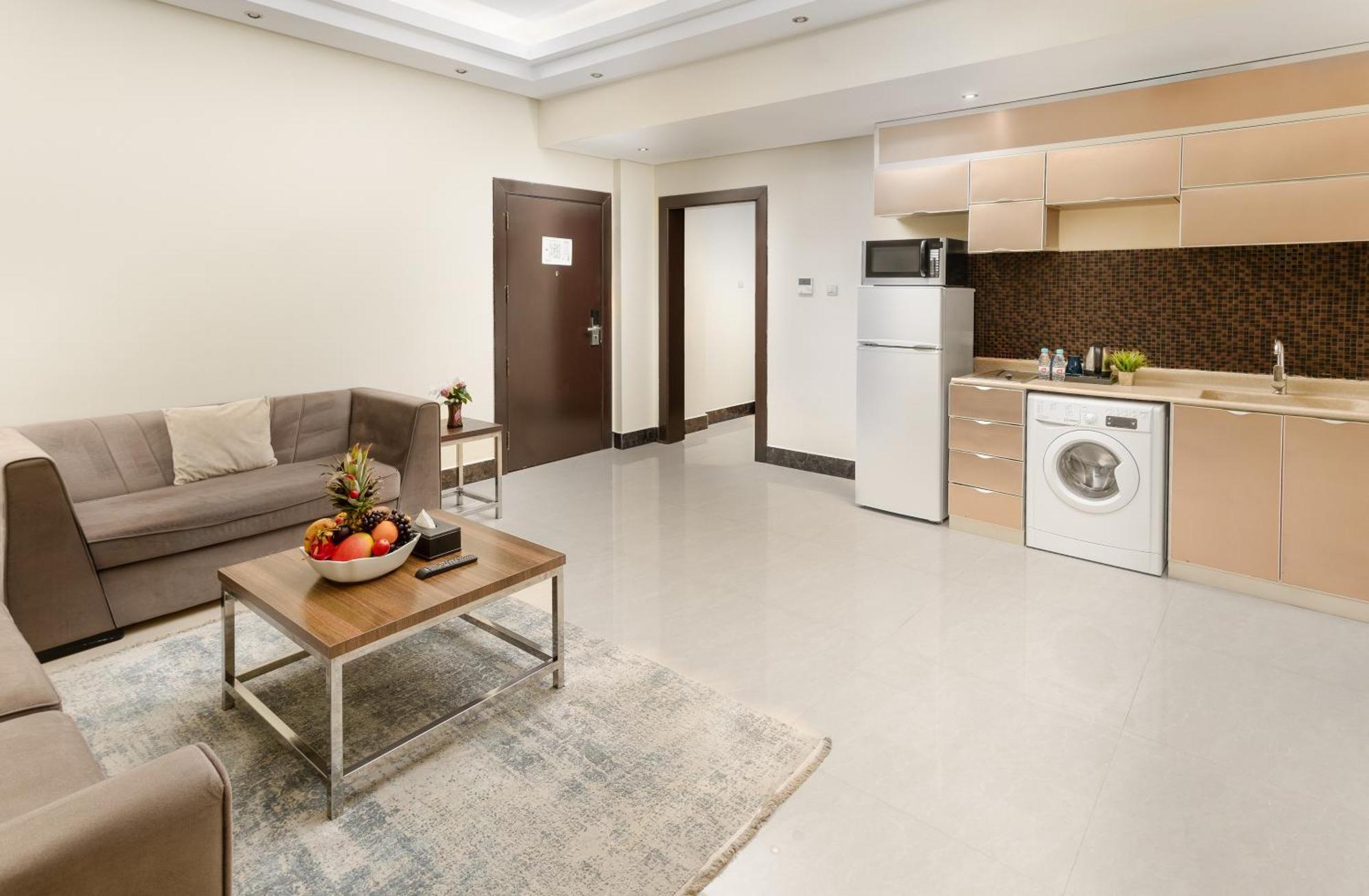 Makarem Residence - Hotel Apartments Эль-Хубар Экстерьер фото