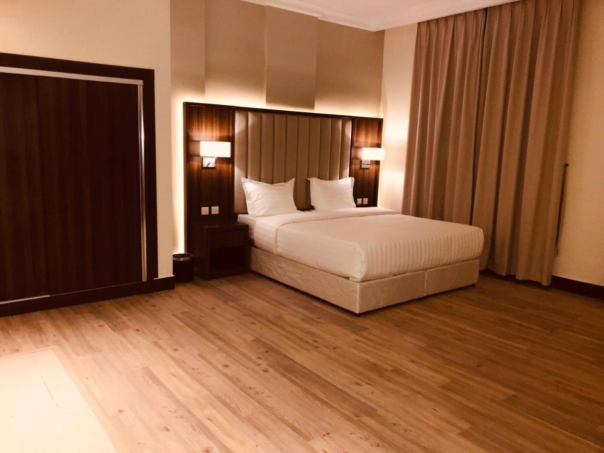 Makarem Residence - Hotel Apartments Эль-Хубар Экстерьер фото